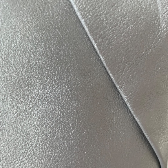 Authentic COLE HAAN Grey leather shoulder bag - Picture 4 of 12